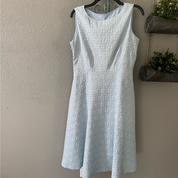 Onebuye Dresses & Skirts - Chic Sleeveless Light Blue Midi Dress